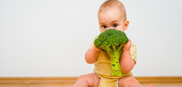 Keď deti nechcú jesť zeleninu. Problém? Spravte z jedenia zábavu!
