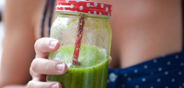 Viete ako vznikol fenomén smoothie? Ochutnajte tieto namixované variácie.