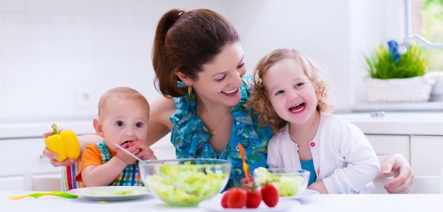 Ako prinútiť deti jesť ovocie a zeleninu? Maskujte!